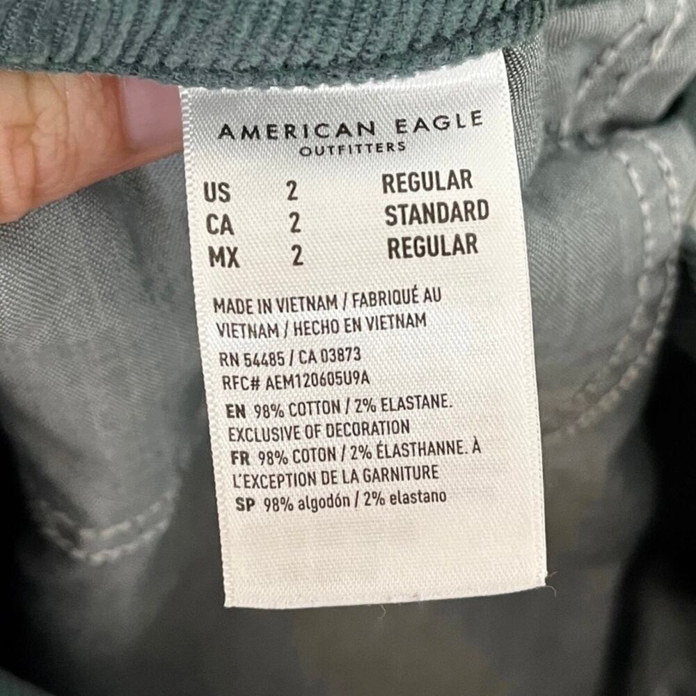 American Eagle Women's Corduroy Mom Straight Jeans Sz 2 Green Stretch High Rise - Picture 8 of 10